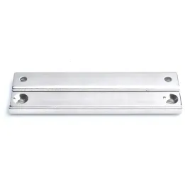 uchwyt-magnetyczny-plytkowy-z-otworem-pod-wkret-ump-80x135x5-n-1-sztuka