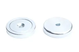 neodymowy-uchwyt-magnetyczny-40x8-z-otworem-pod-stozek-komplet-5-sztuk
