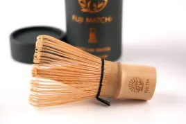 chasen-bambusowa-jasna-trzepaczka-do-matchy