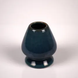 kusenaoshi-fuji-tea-cosmic-blue-stojak-na-chasen