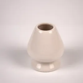 kusenaoshi-fuji-tea-kremowa-harmonia-stojak-na-chasen
