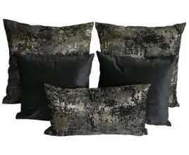 czarno-zloto-brazowy-zestaw-poduszek-dekoracyjne-sorrento-i-velvet-czarny