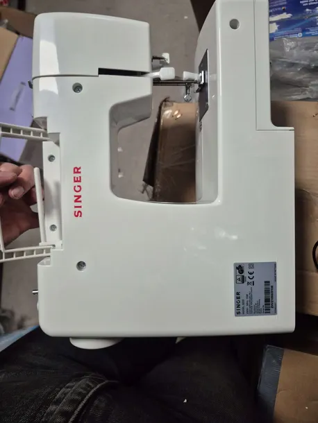 maszyna-do-szycia-singer-3232-marka-singer