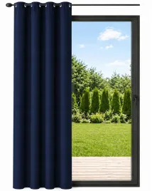 zaslona-gotowa-gladka-145x220-na-przelotkach-kolkach-granatowa-do-salonu