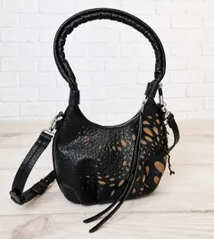 desigual-torebka-czarna-z-azurowym-wzorem-i-dwoma-paskami