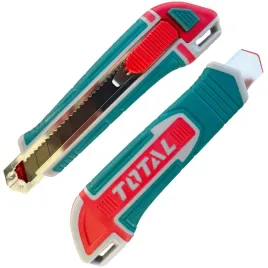 nozyk-18mm-z-magazynkiem-na-3-ostrza-total-tht522136