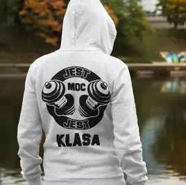 bluza-z-kapturem-na-silownie-jest-moc