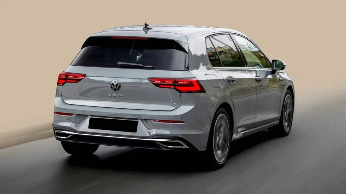 vw-golf-viii-hatchback-5d-2019-nakladki-progowe-stan-nowy