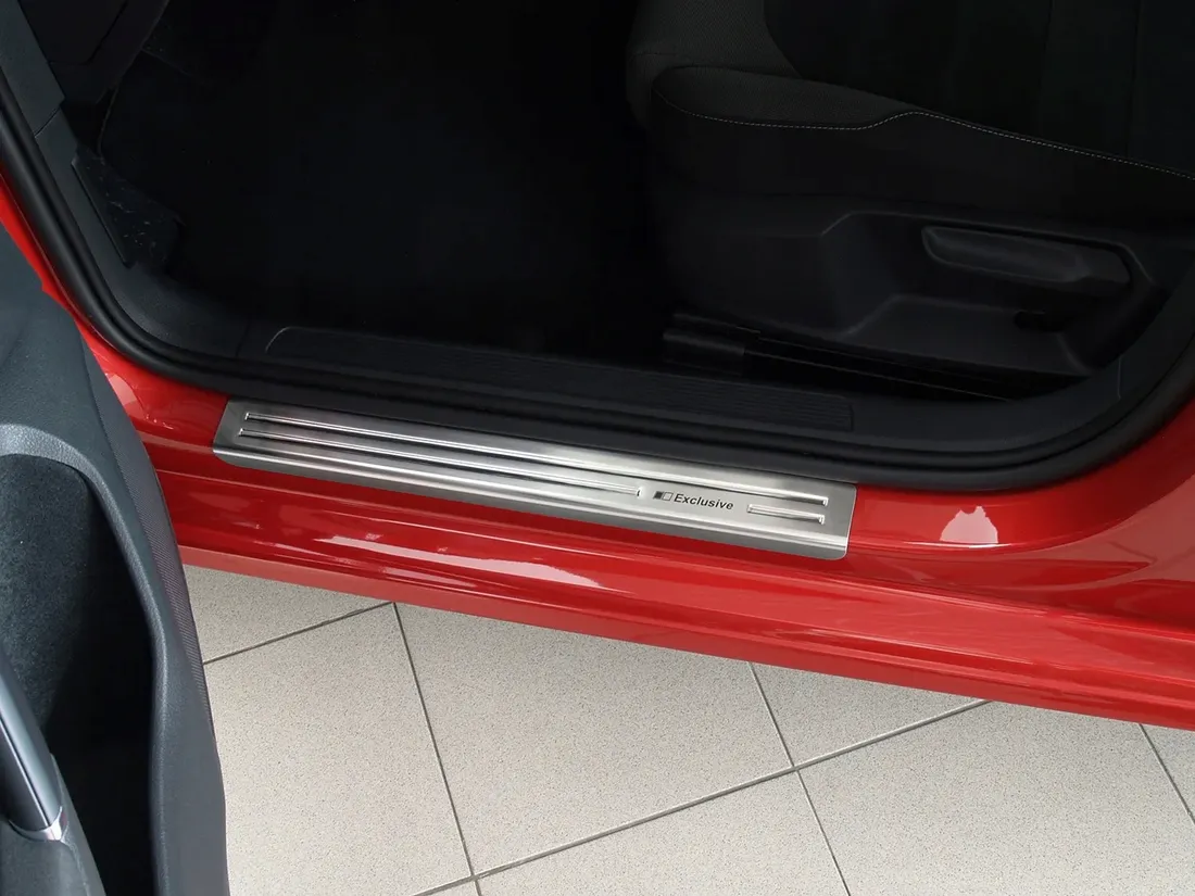 vw-golf-vii-hatchback-variant-nakladki-progowe-stan-nowy