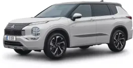 mitsubishi-outlander-2023-listwy-boczne-drzwi