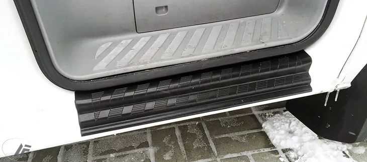 mercedes-sprinter-2007-2012-nakladki-progowe-progi-stan-nowy