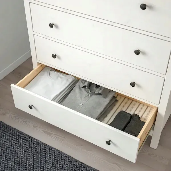 ikea-hemnes-komoda-6-szuflad-biala-bejca-108x131cm-kolor-frontow-bialy