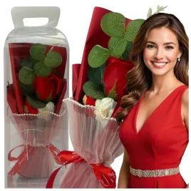 prezent-na-walentynki-dzien-kobiet-dla-niej-pachnaca-wieczna-roza-flowerbox