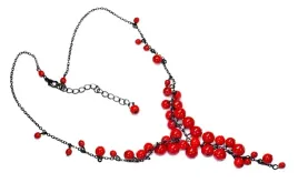 naszyjnik-czerwony-grona-z-przedluzeniem-do-dekoltu-kolia-choker-perly-moda