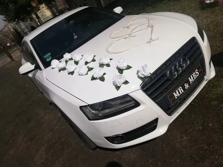 dekoracja-na-auto-slubne-ozdoby-na-samochod-rodzaj-inny