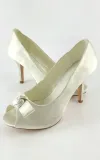 satynowe-buty-slubne-38-kod-producenta-49759584334