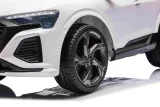 pojazd-audi-sq8-bialy