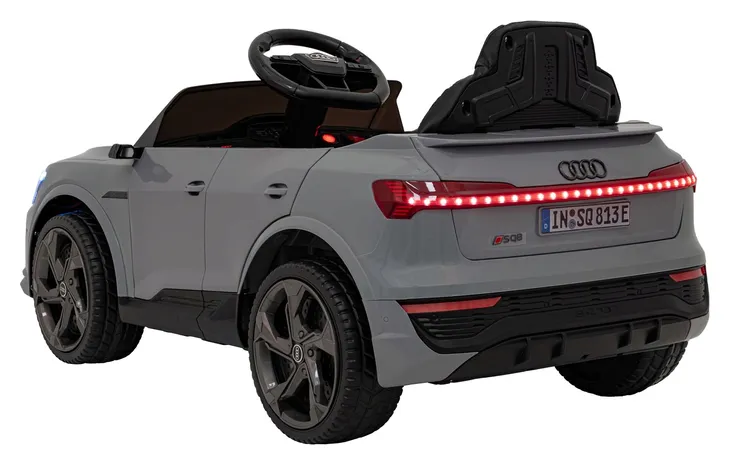 pojazd-audi-sq8-szary