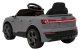 pojazd-audi-sq8-szary