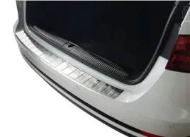 nakladka-na-zderzak-audi-a4-b9-avant-listwa