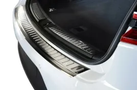 nakladka-na-zderzak-porsche-macan-listwa