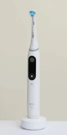 oral-b-io-8-szczoteczka-elektryczna-magnetyczna-io8-biala
