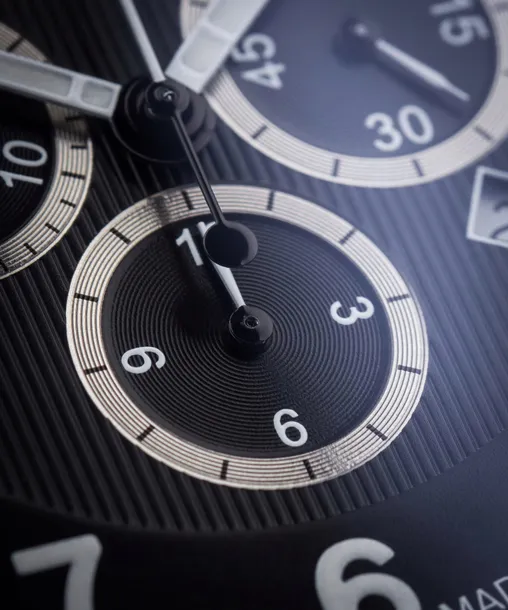 zegarek-meski-adriatica-chronograph-ksztalt-koperty-okragla