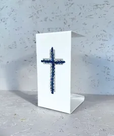 bialy-znicz-z-niebieskimi-koralikami-wys-20cm