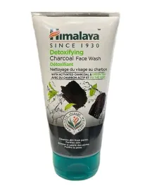 detoxifying-charcoal-face-wash-150-ml