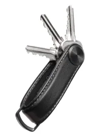skorzane-etui-na-klucze-orbitkey-pro-leather-blackout