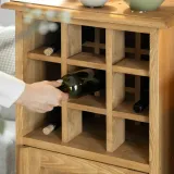 mala-komoda-na-wino