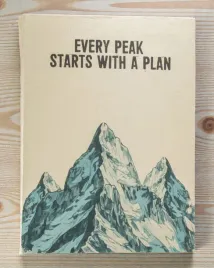 duzy-notatnik-lokta-mountain-path-every-peak-starts-with-a-plan-45-karte