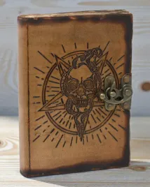 noctis-sigil-skorzany-notatnik-pentagram-i-czaszka