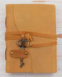 notatnik-jasnej-olejowanej-skory-z-kluczem-solis-vintage-journal-13-18