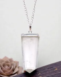 crystal-ray-plaski-wisior-z-kwarcu-gorskiego-w-szlifie-krysztalu