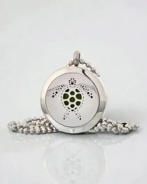 aromaturtle-naszyjnik-aromaterapeutyczny-z-motywem-zolwia-25-mm-ze-stali