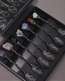arcana-noctis-zestaw-7-ciemnoszarych-lyzeczek-wiedzmy-z-naturalnymi-kamie