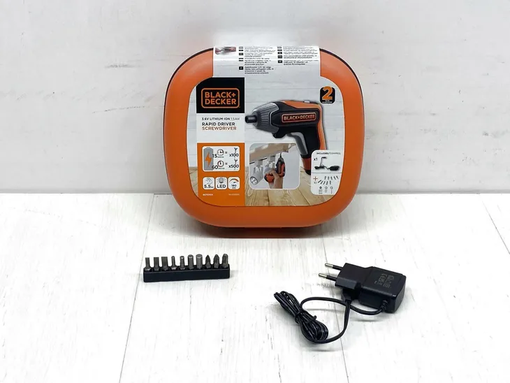 wkretak-black-decker-bcf611c-36-v-zasilanie-akumulatorowe