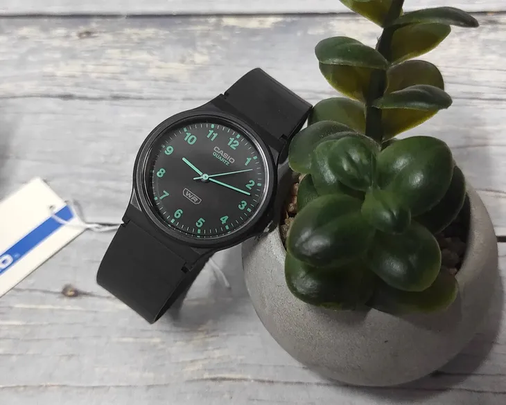 zegarek-casio-mq-24b-8bef-unisex-marka-casio-stan-nowy