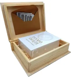 prezent-na-pierwsza-komunie-pismo-swiete-biblia-w-drewnianym-etui-z-grawer