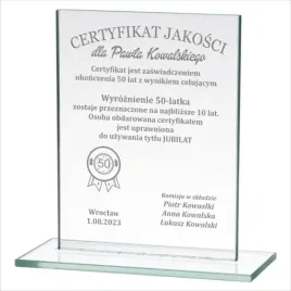 prezent-na-urodziny-18304050-grawer-na-szkle-statuletka