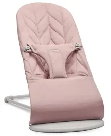 babybjorn-lezaczek-do-13-kg-bliss-woven-petal-quilt-dusty-pink