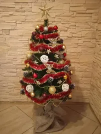 choinka-na-pniu-drzewko-bozonarodzeniowe-100-cm-piekna-ubrana-ozdobna
