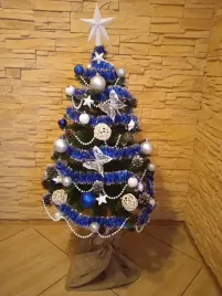 choinka-na-pniu-drzewko-bozonarodzeniowe-80-90-cm-piekna-ubrana-ozdobna