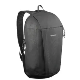 czarny-plecak-turystyczny-quechua-20l