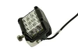 lampa-robocza-led-kwadratowa-22-5w-2850-lm-10-30v-swiatlo-krotkie-z-wiazk