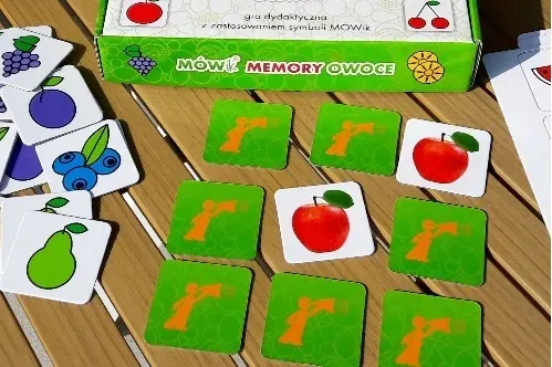 mowik-memory-owoce-wiek-gracza-do-3-lat