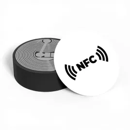 naklejka-tag-nfc-ntag213-z-logo-nfc-biala-antymetal-o25-mm-30-szt