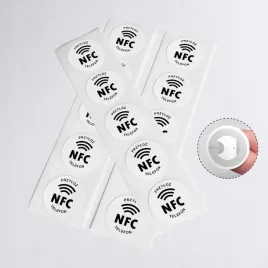 naklejka-nfc-przyloz-telefon-biala-okragla-ntag213-o25-mm-30-szt
