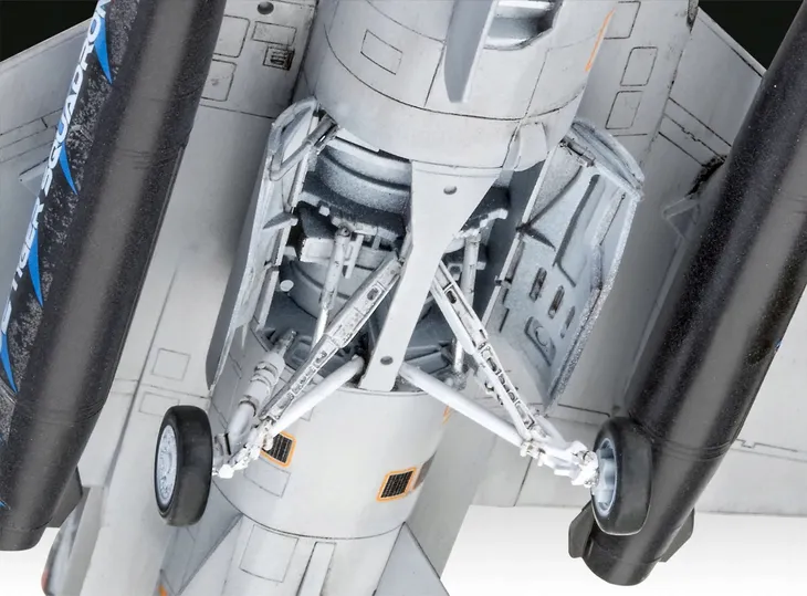 model-set-1-72-f-16d-fighting-falcon-model-63844